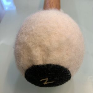 Zildjian Essential Series Small Bass Drum Stick bei Musik-Dinge Wien